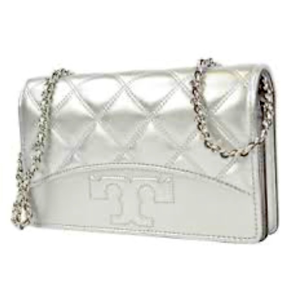Tory Burch Handbags - AUTHENTIC >>>Tory Burch Chain Wallet/ Crossbody Purse